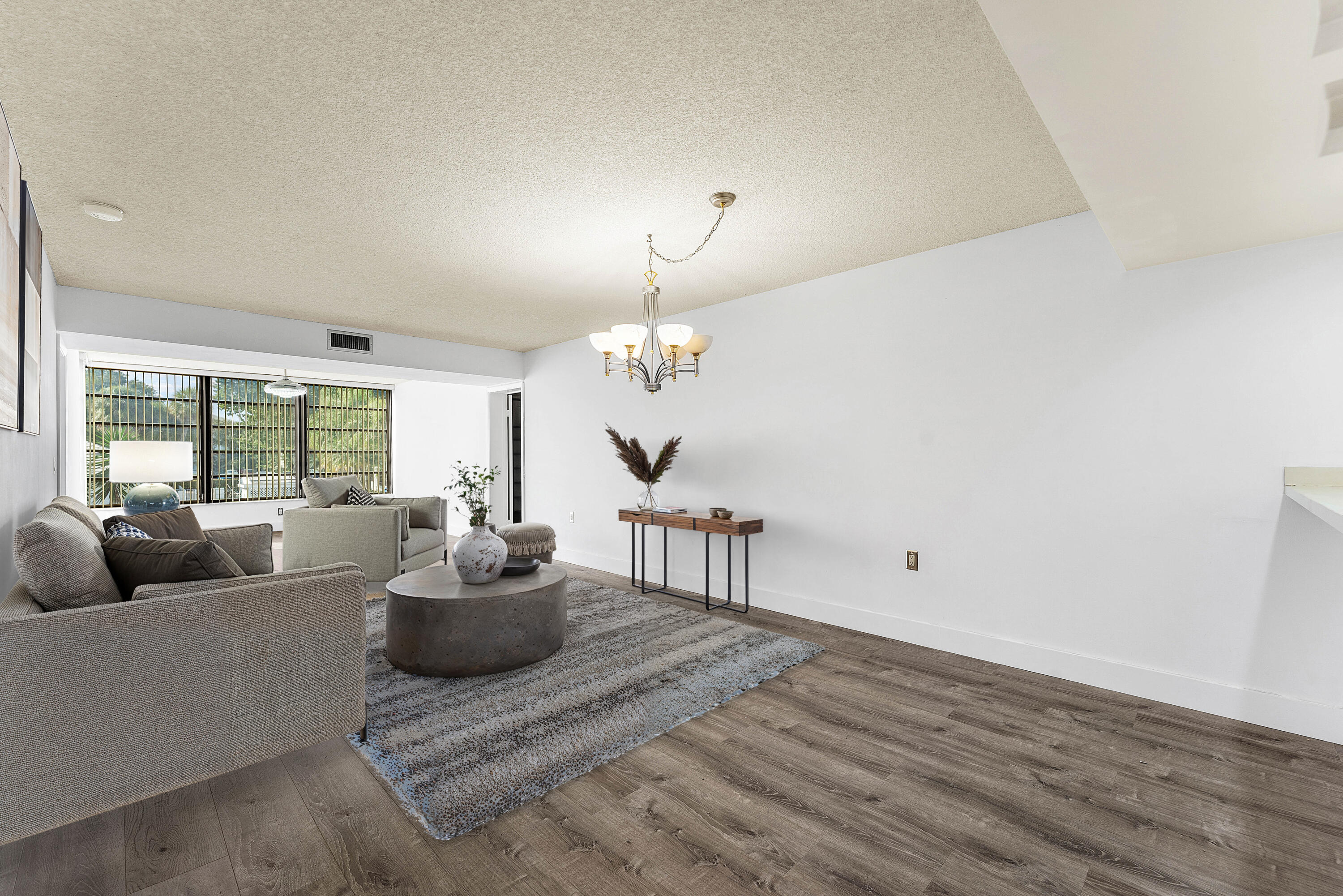 CONDO 18 OF WHITEHALL CONDOS - Residential