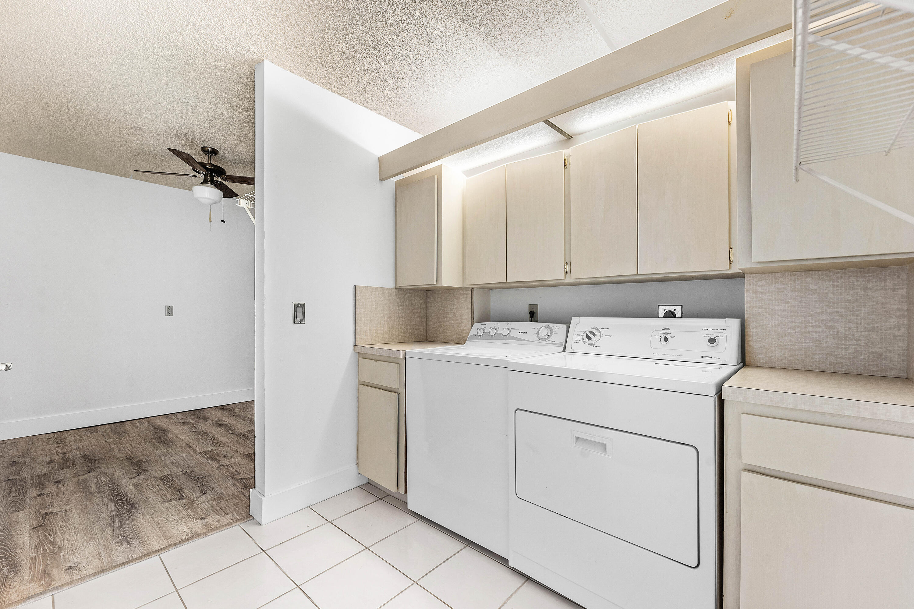 CONDO 18 OF WHITEHALL CONDOS - Residential