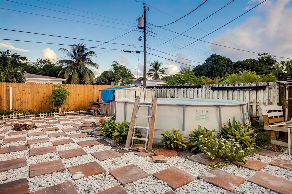 Lantana Heights - Residential