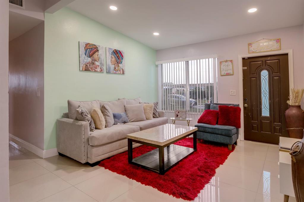 Lantana Heights - Residential