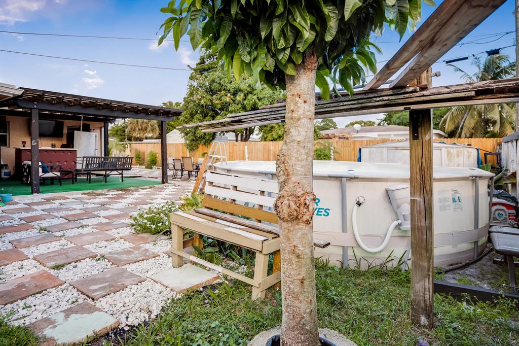 Lantana Heights - Residential