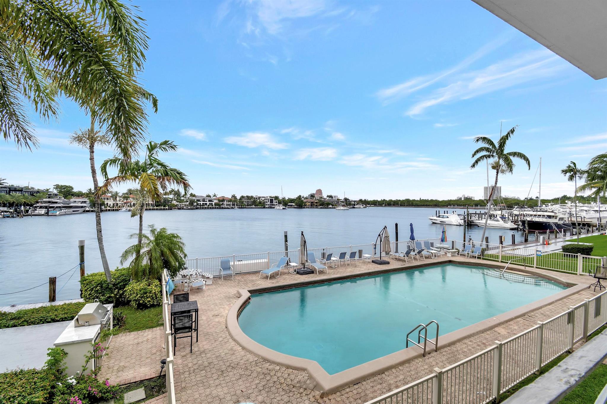 2717 Yacht Club Boulevard 4c