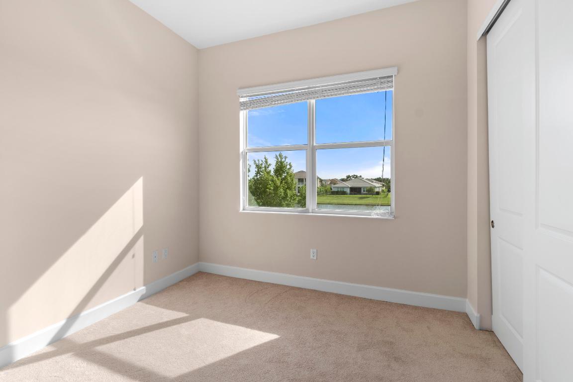 HAMMOCKS OF WESTLAKE - Residential Lease