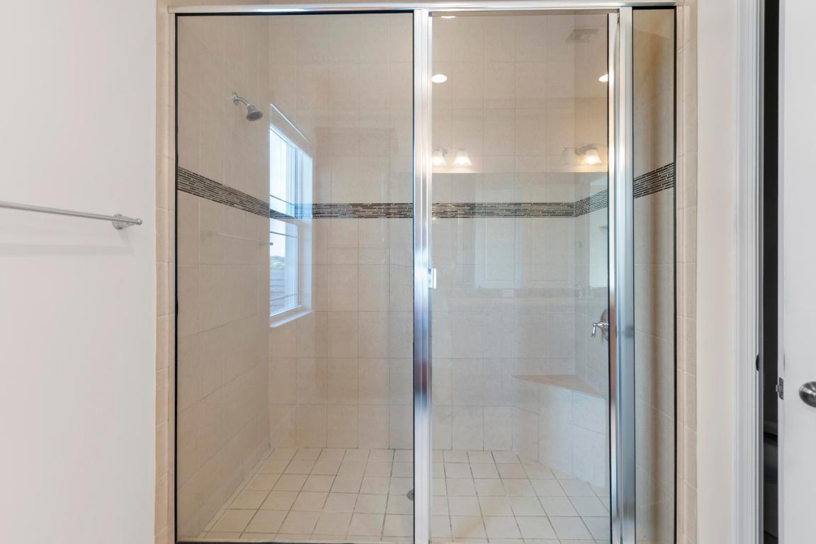 HAMMOCKS OF WESTLAKE - Residential Lease