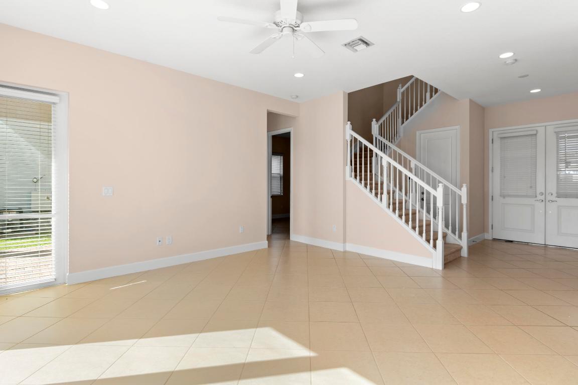 HAMMOCKS OF WESTLAKE - Residential Lease