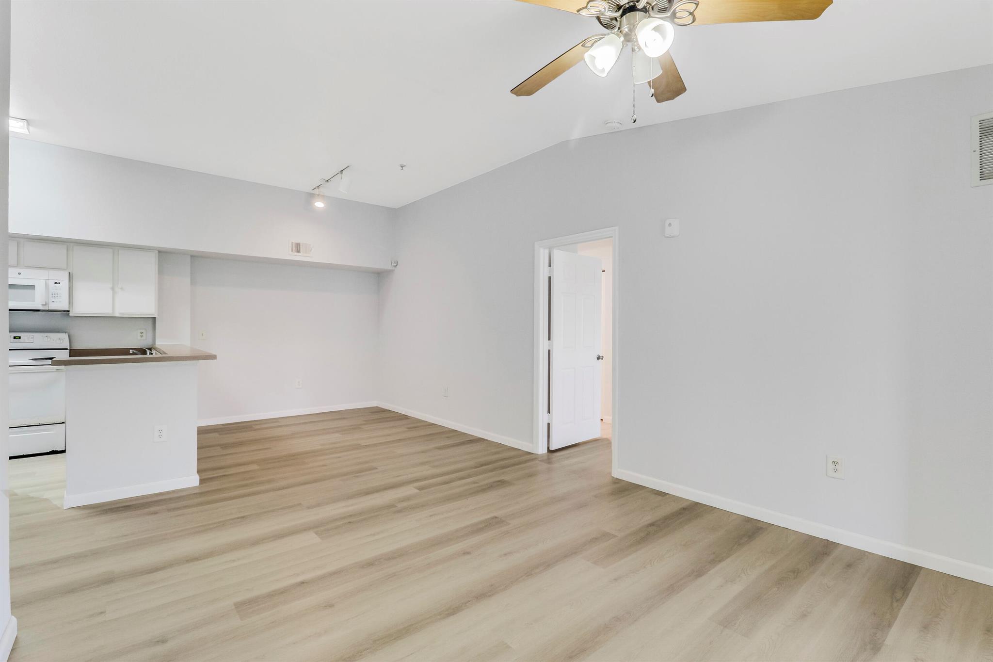 THE CLUB AT ST LUCIE WEST - Residential Lease