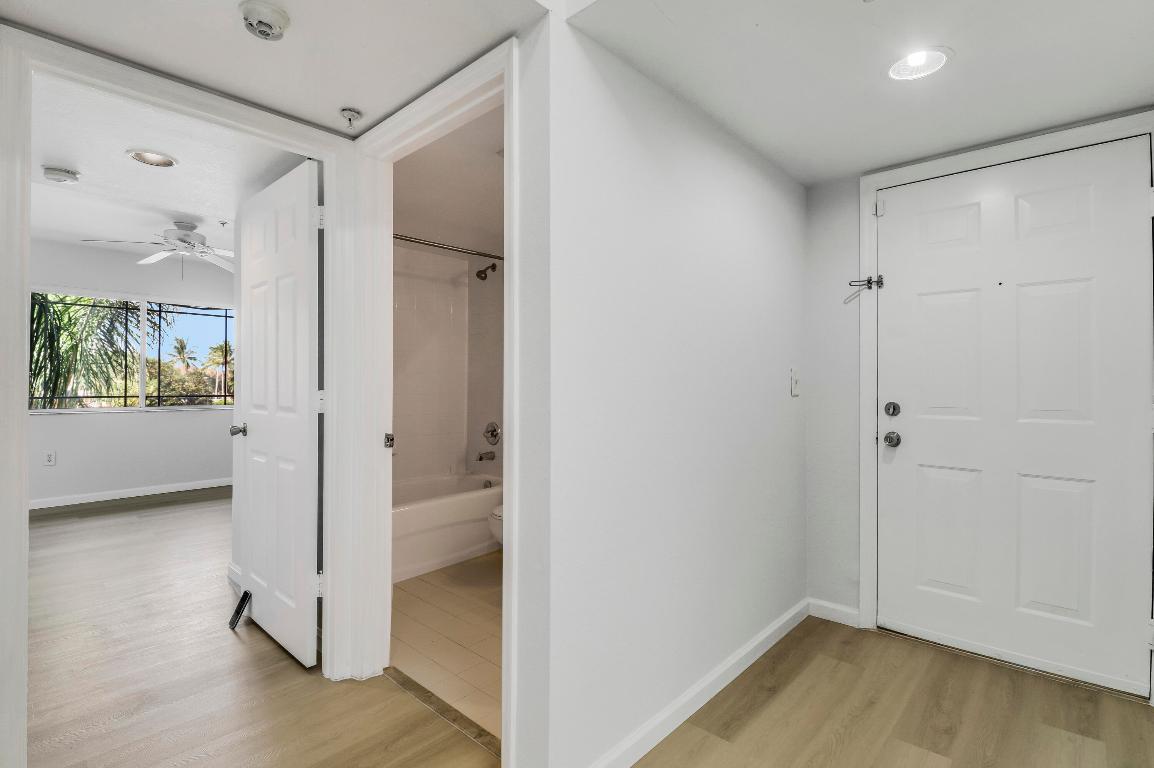 THE CLUB AT ST LUCIE WEST, A CONDOMINIUM - Residential Lease