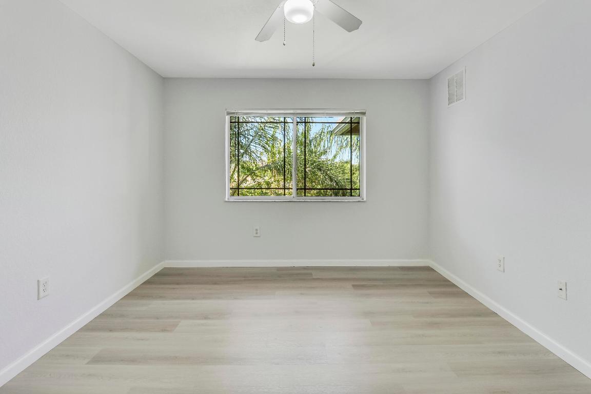 THE CLUB AT ST LUCIE WEST, A CONDOMINIUM - Residential Lease