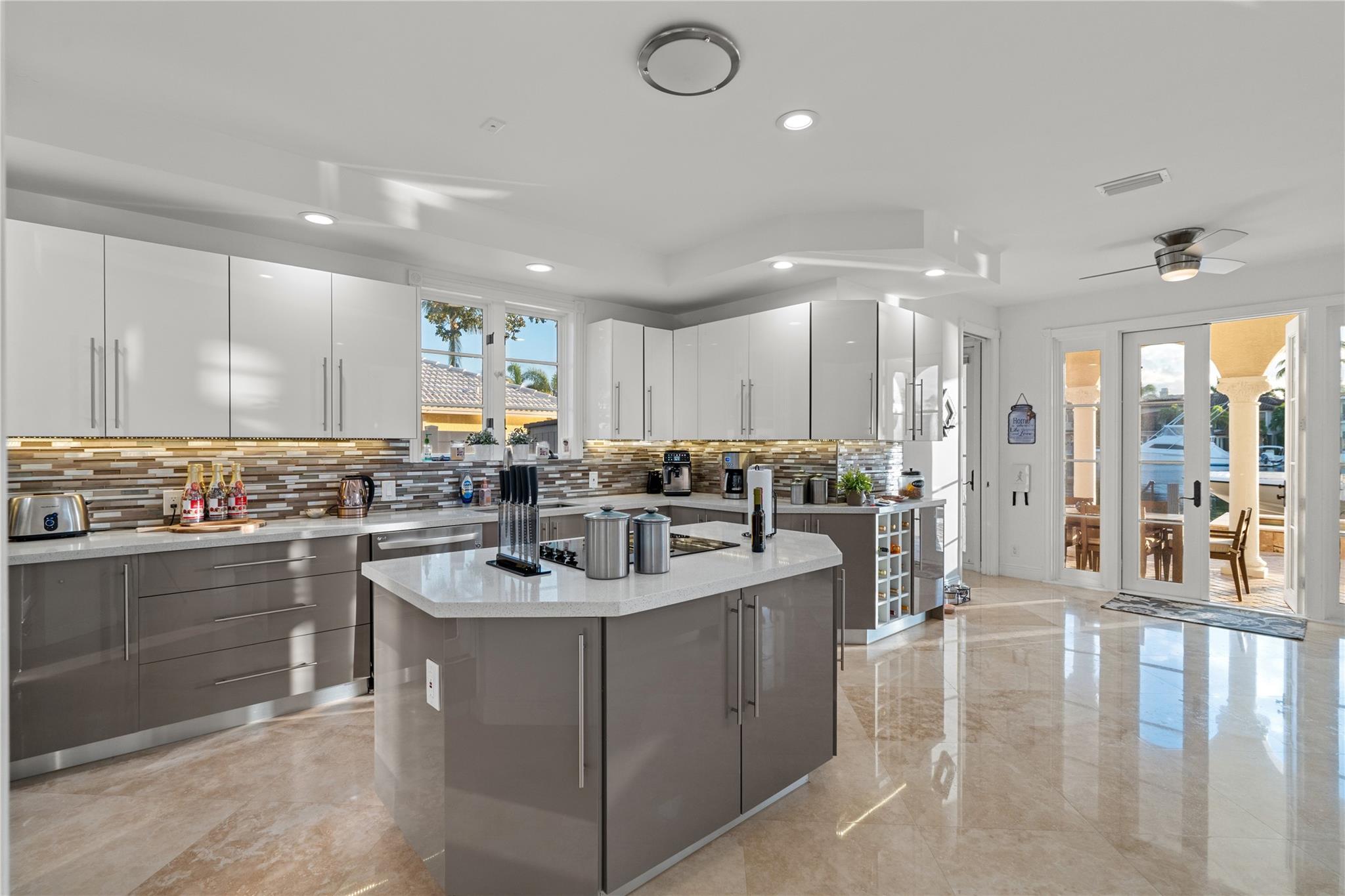 Lake Placid 35-23 B - Residential