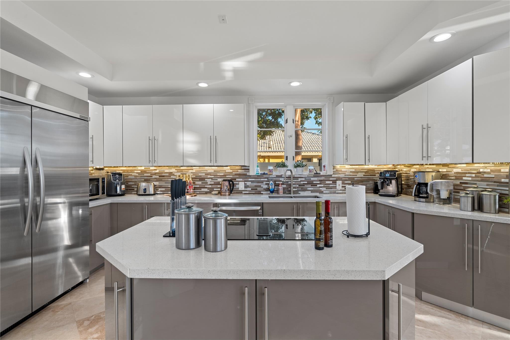 Lake Placid 35-23 B - Residential