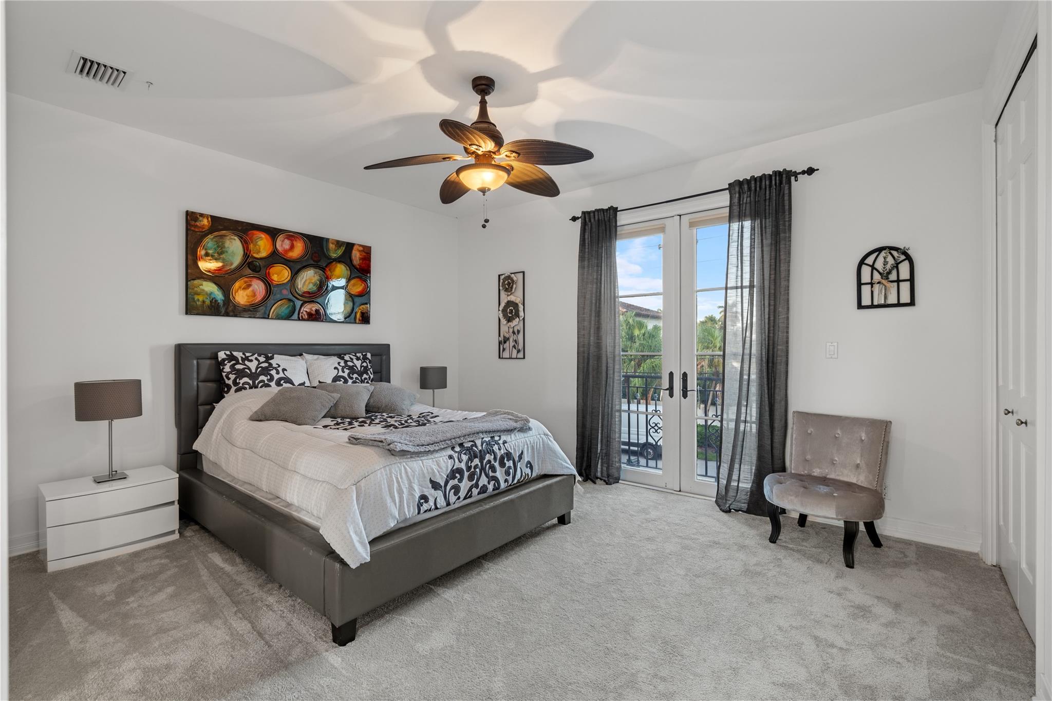 Lake Placid 35-23 B - Residential