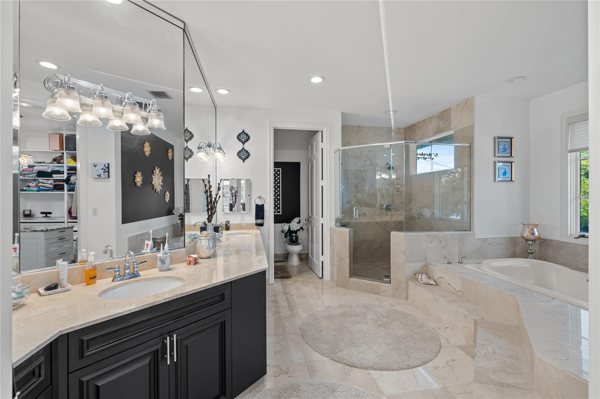 Lake Placid 35-23 B - Residential