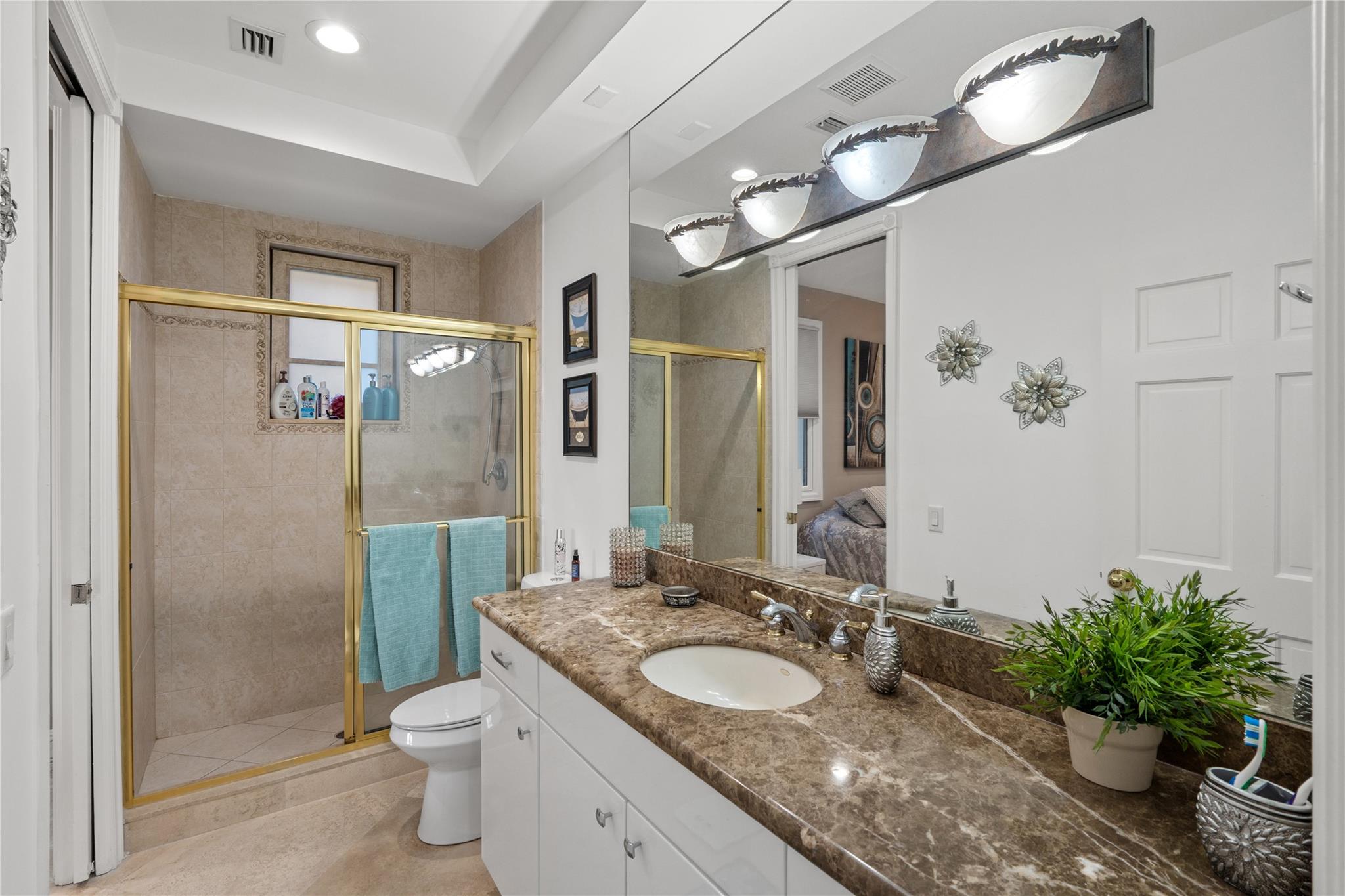 Lake Placid 35-23 B - Residential