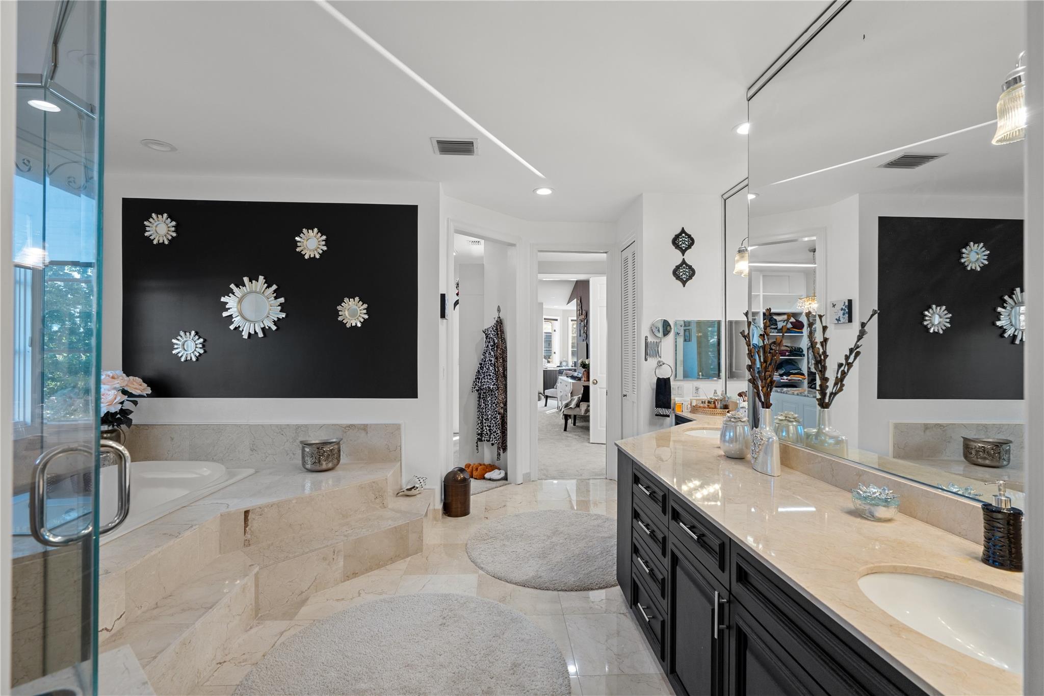 Lake Placid 35-23 B - Residential