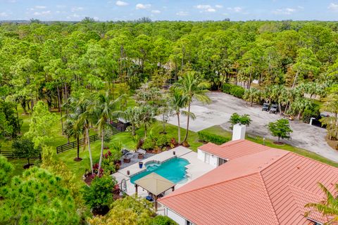 A home in Loxahatchee