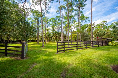 A home in Loxahatchee