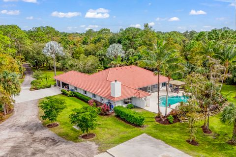 A home in Loxahatchee