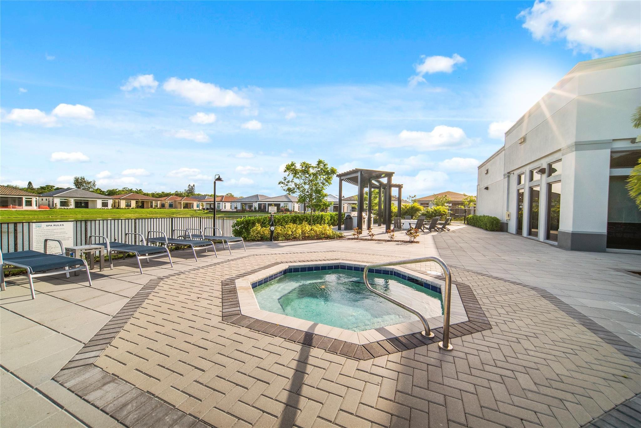 The Falls - Residential