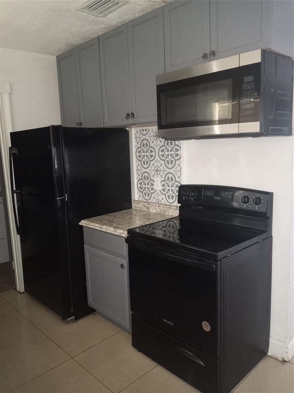 Photo of 2900 NW 8th Street, Pompano Beach, FL 33069 (MLS # B26023166)
