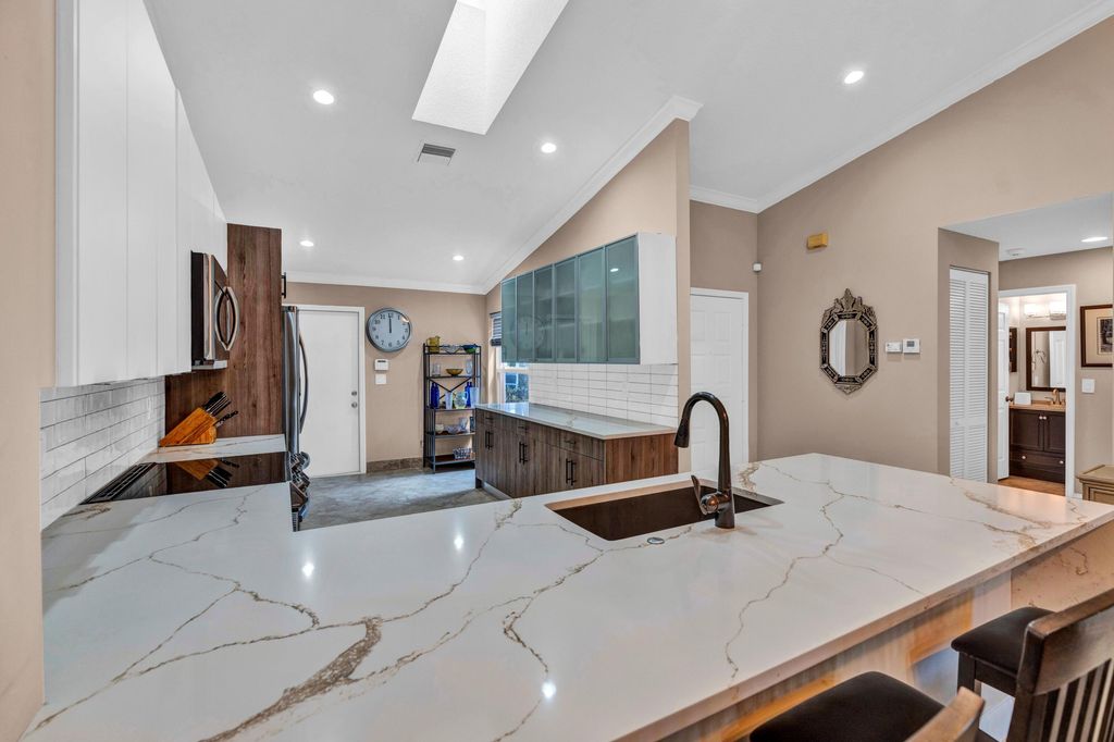 Photo of 5674 Royal Lake Circle, Boynton Beach, FL 33437 (MLS # R11078056)