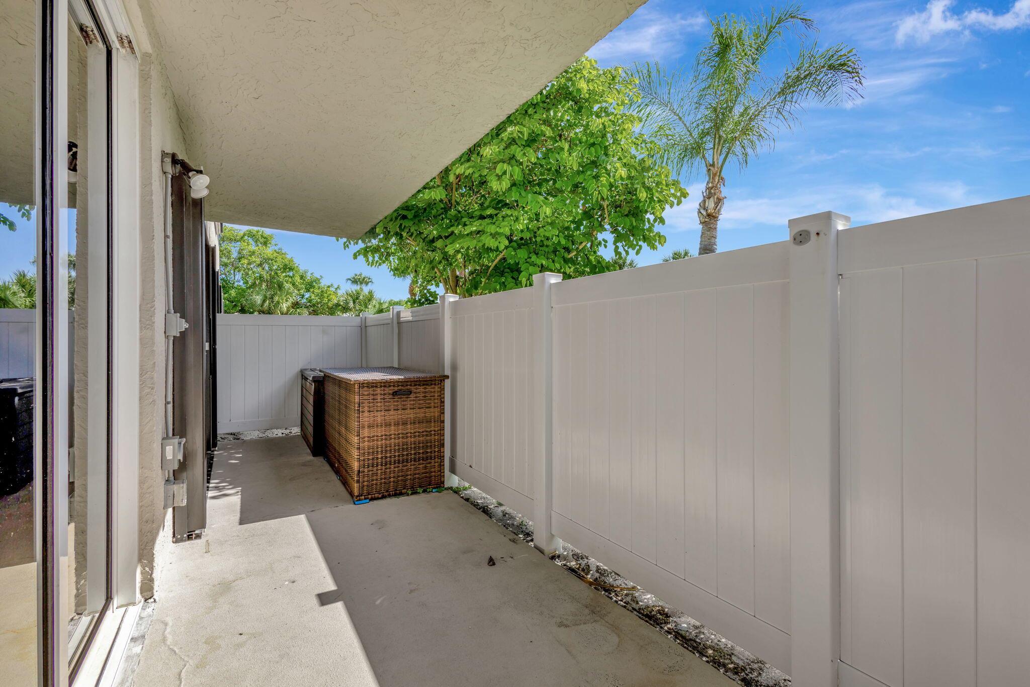 THE SANDS SECTION 1 CONDO - Residential