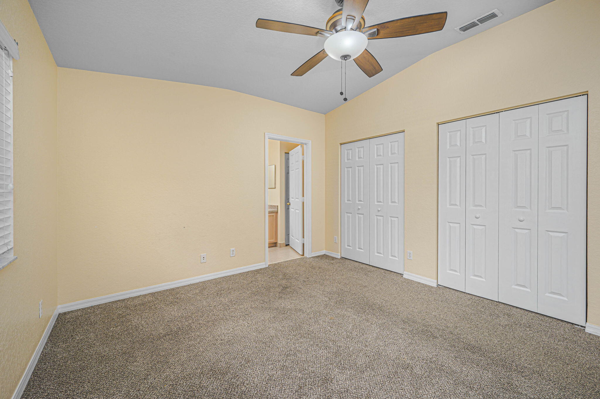 FOURTH  REPLAT OF PORTOFINO ISLES - Residential Lease