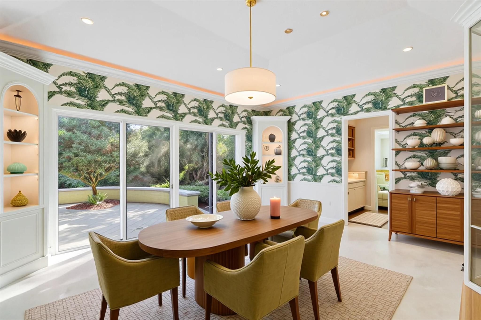 LOBLOLLY PINES - Residential