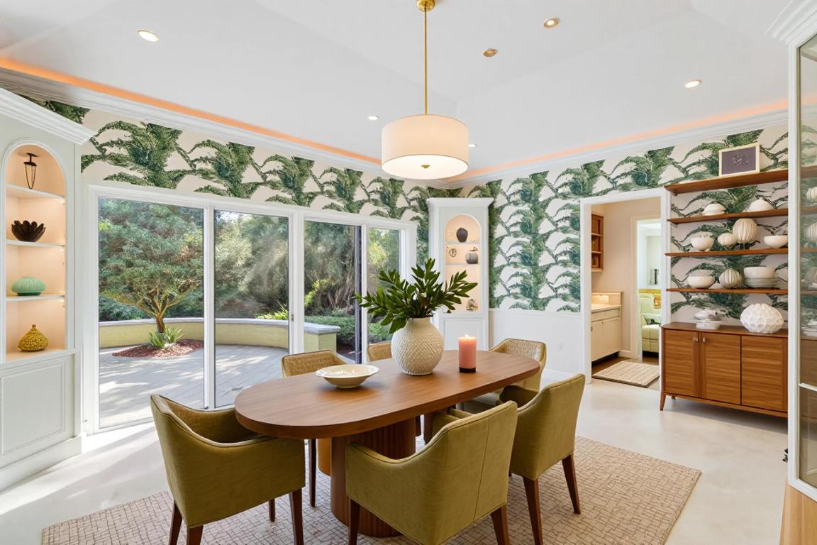 LOBLOLLY PINES - Residential