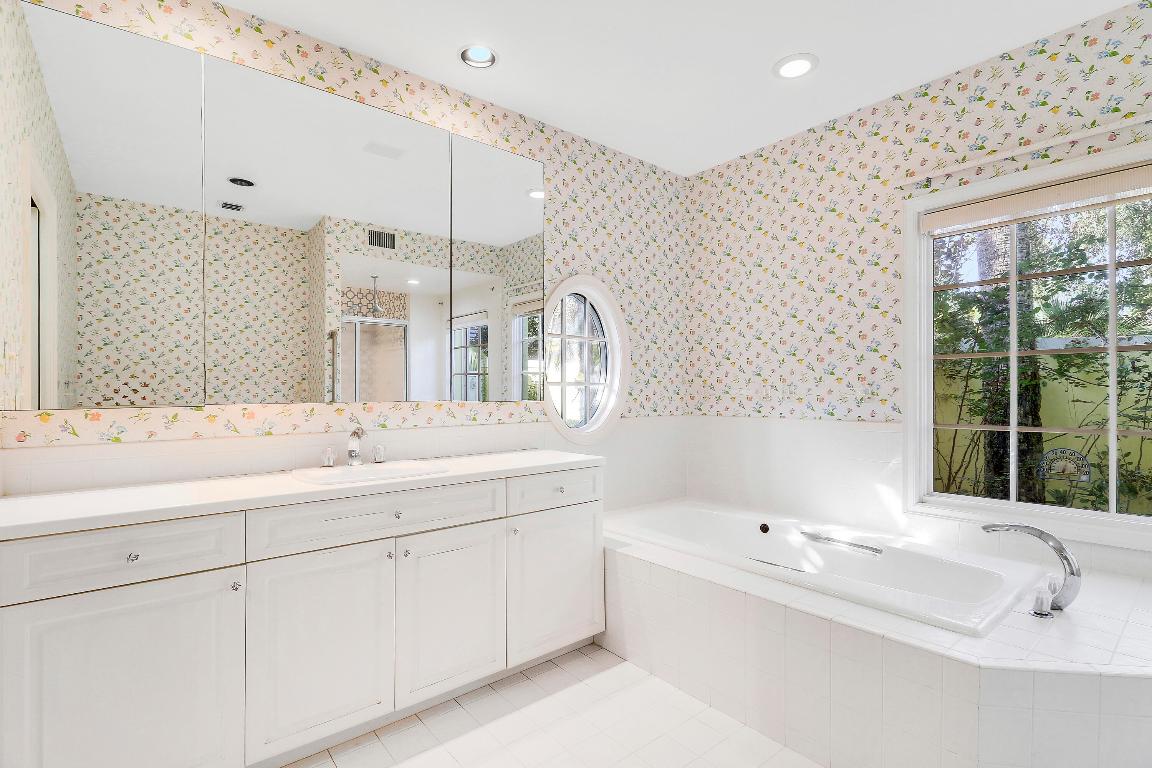 LOBLOLLY PINES - Residential