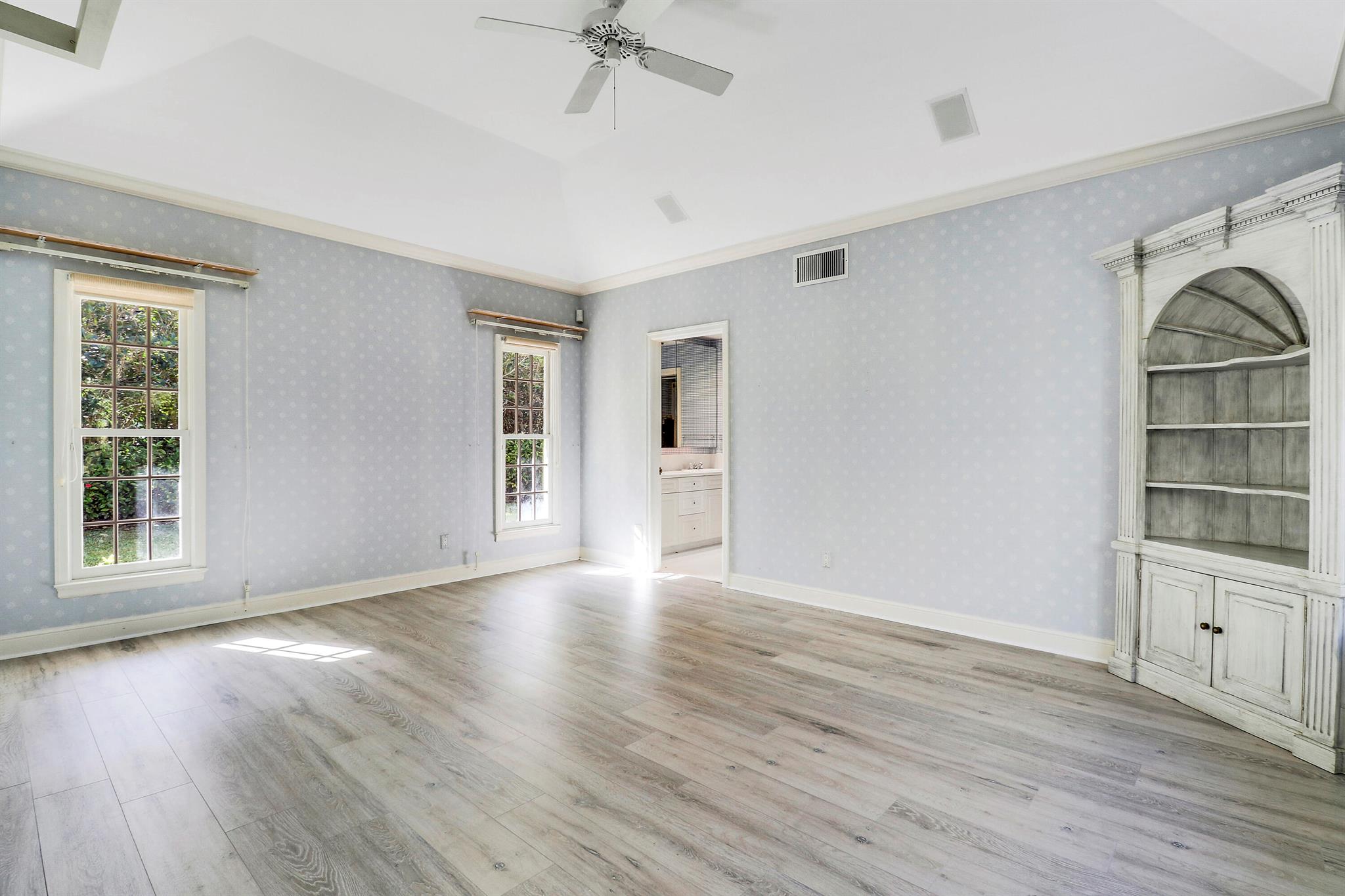 LOBLOLLY PINES - Residential