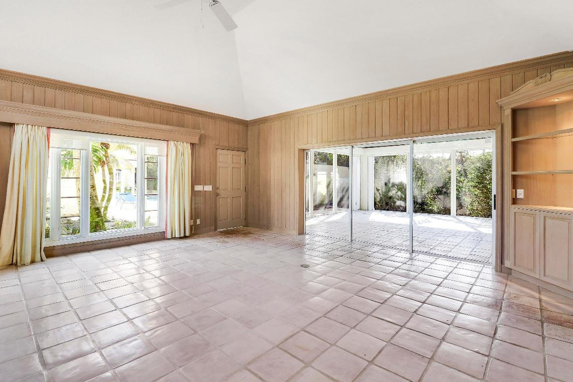 LOBLOLLY PINES - Residential