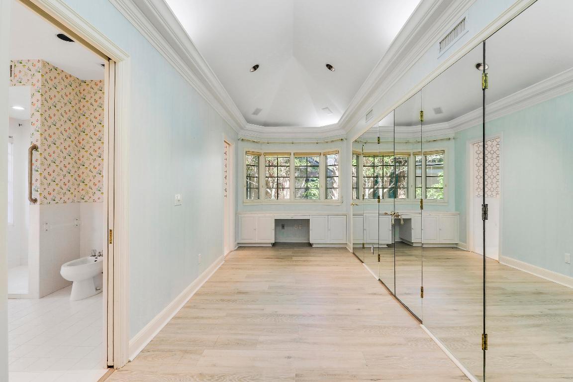 LOBLOLLY PINES - Residential