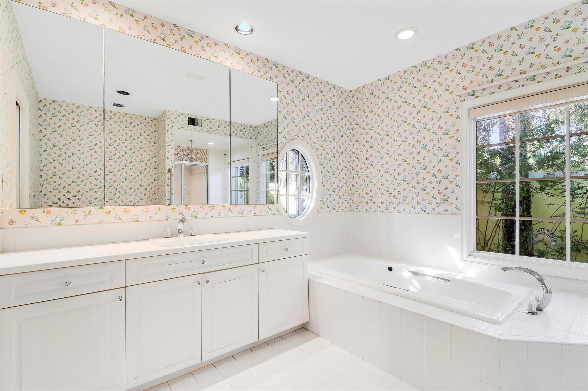 LOBLOLLY PINES - Residential