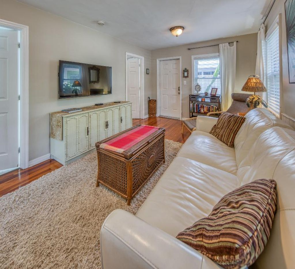 Photo of 126 N F Street, Lake Worth Beach, FL 33460 (MLS # R11156663)