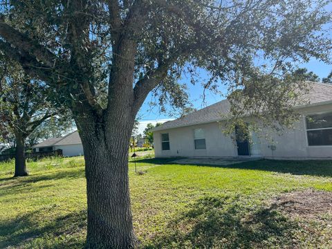 A home in Port St Lucie