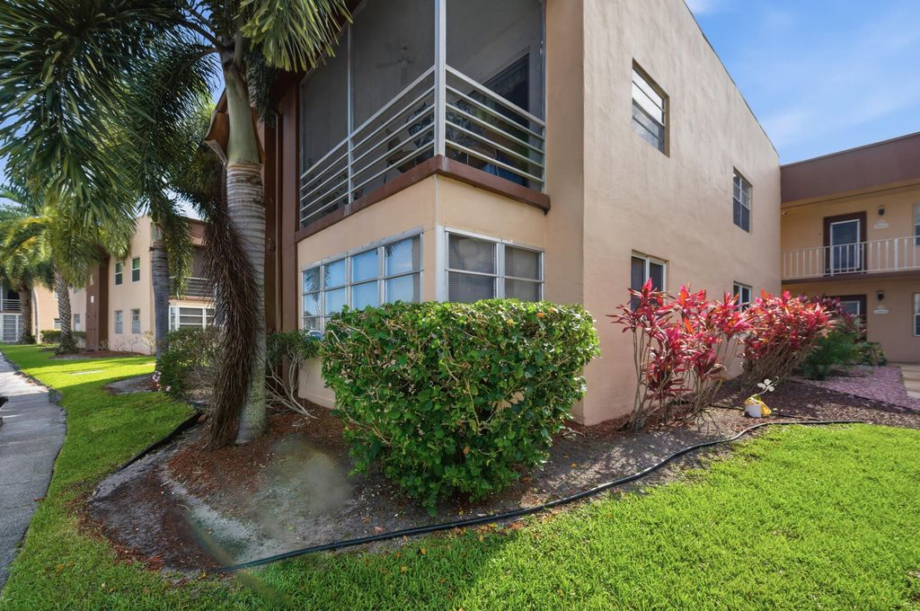 Photo of 519 Burgundy K, Delray Beach, FL 33484 (MLS # B26030584)