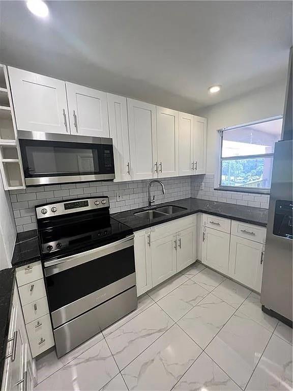 3930 Crystal Lake Dr 308