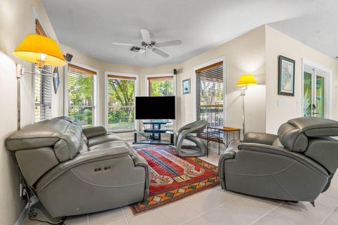 Single Family Residence in Palm Beach Gardens FL 15477 80th Drive Dr 15.jpg