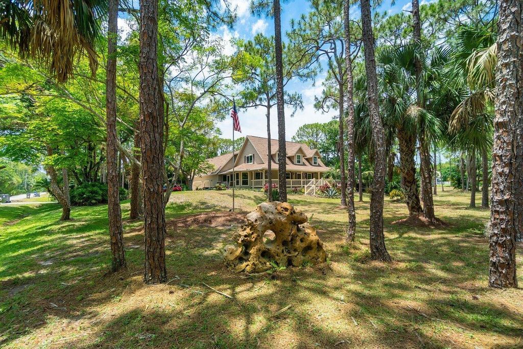 Photo of 15477 80th Drive N, Palm Beach Gardens, FL 33418 (MLS # R10986261)