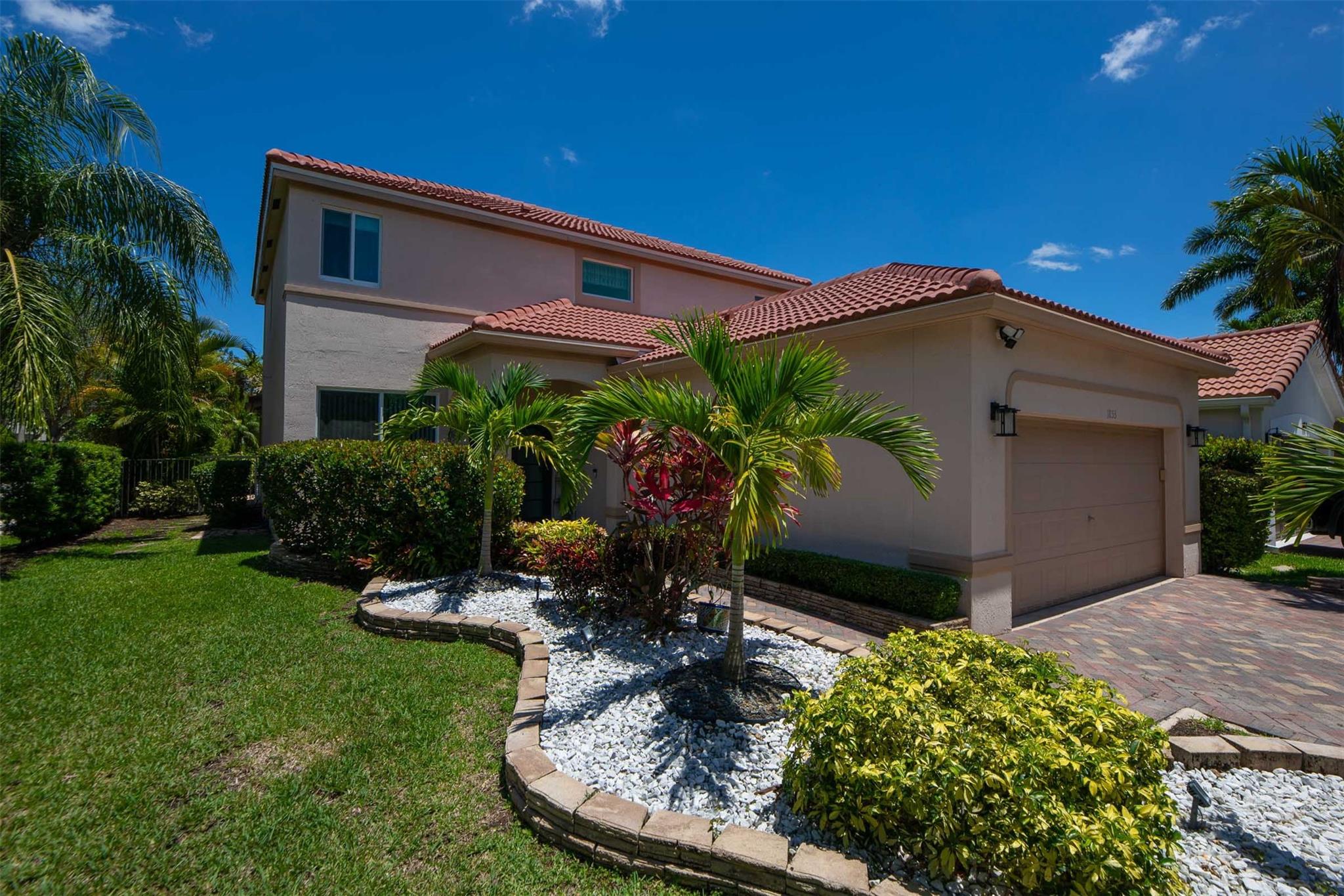 1853 Aspen Ln