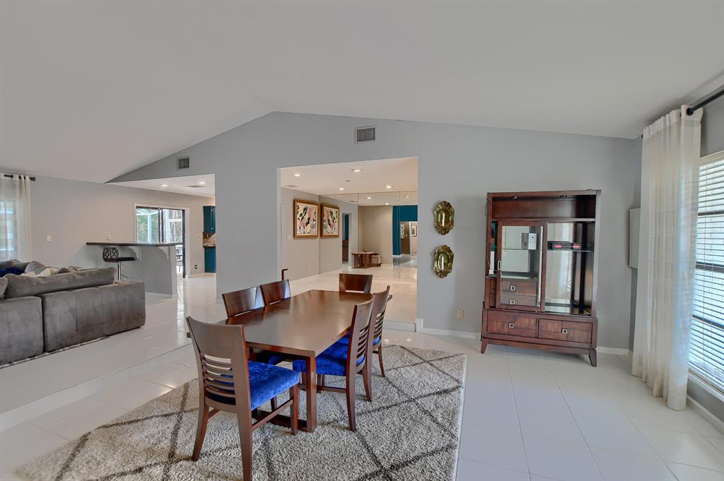 BOCA GREENS 2 - Residential