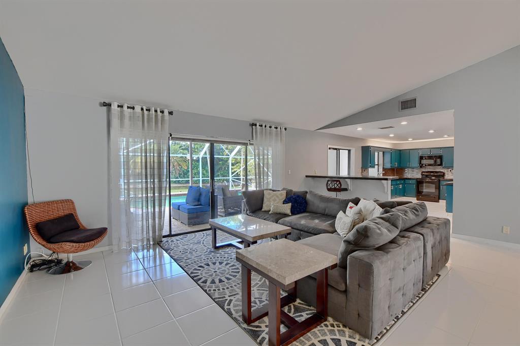 BOCA GREENS 2 - Residential