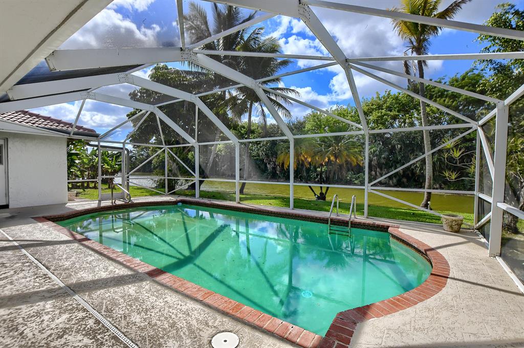 BOCA GREENS 2 - Residential