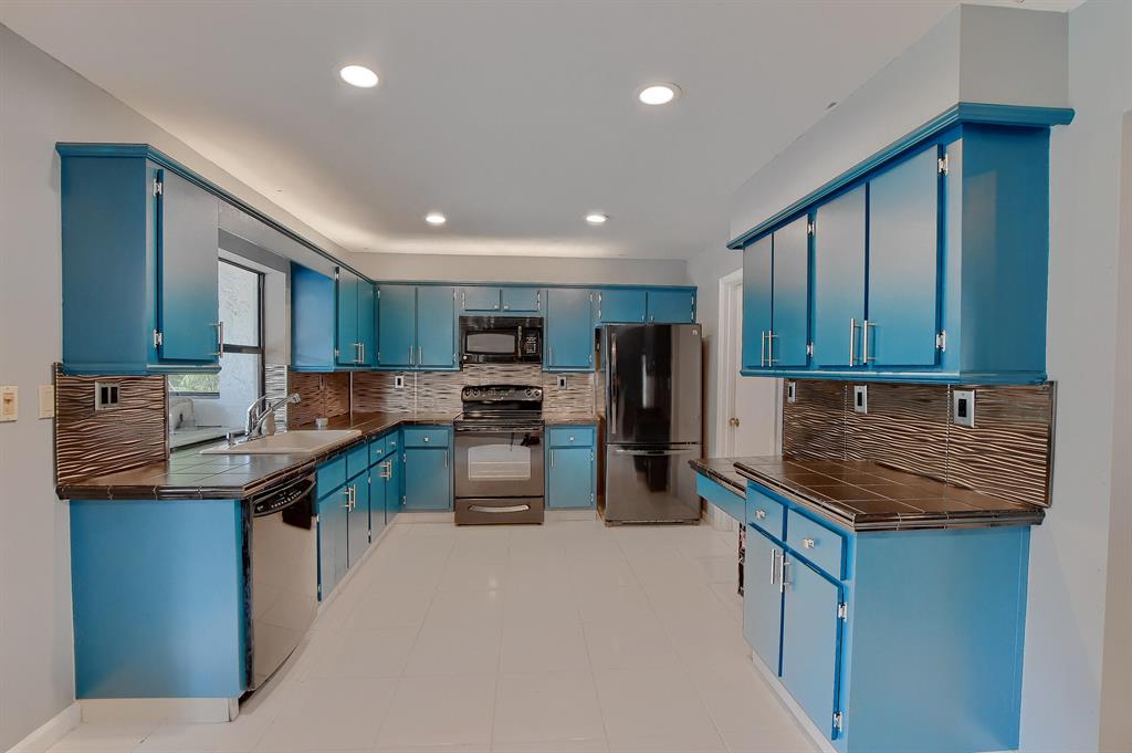 BOCA GREENS 2 - Residential