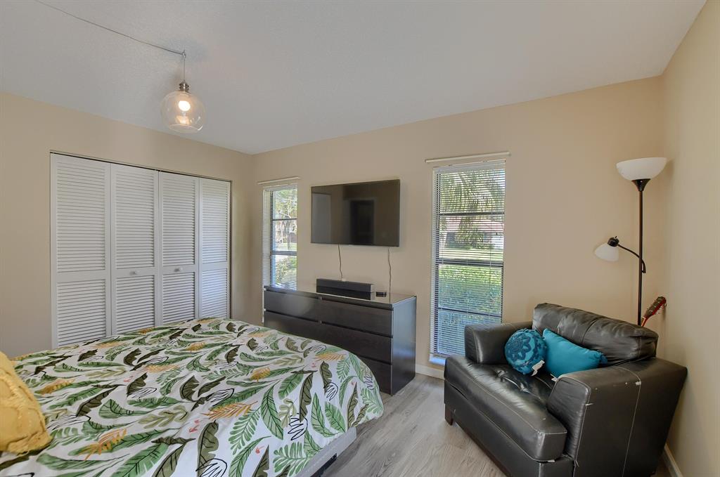 BOCA GREENS 2 - Residential