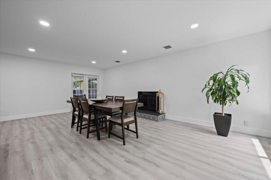 KINGSLAND PINES - Residential