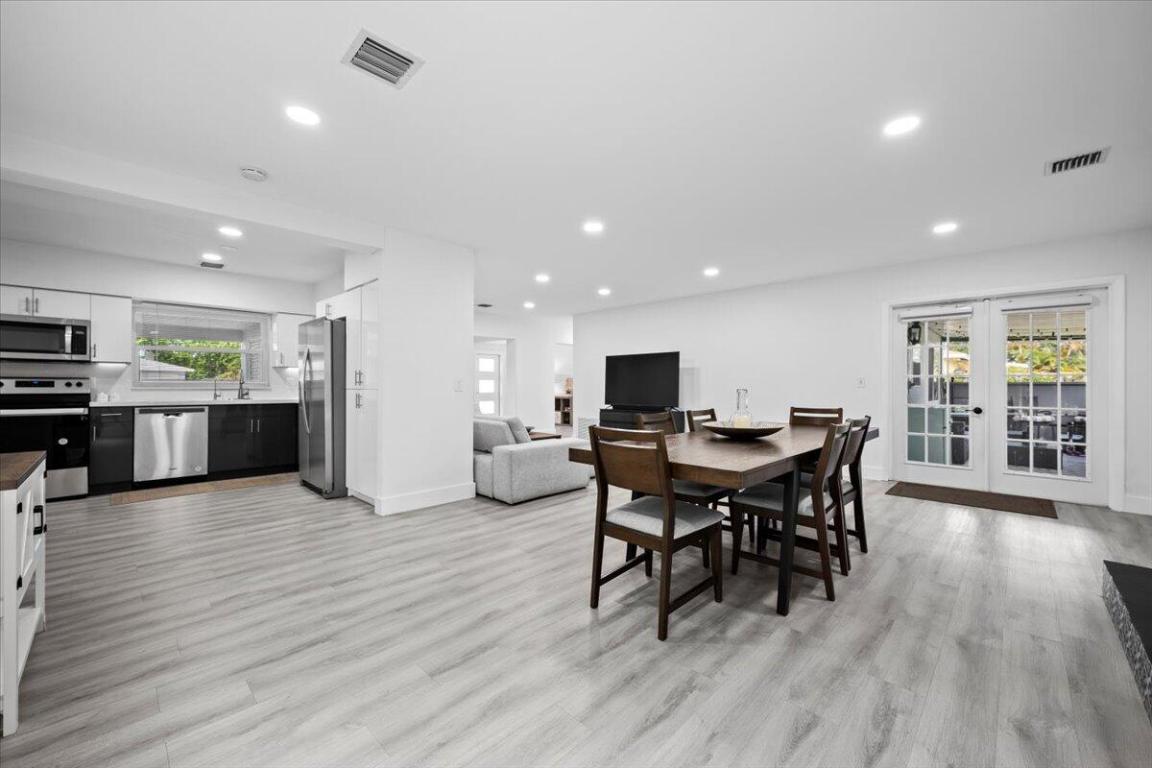 KINGSLAND PINES - Residential