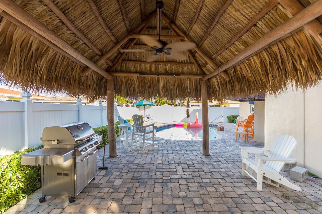 Photo of 371 SE 5th Street, Pompano Beach, FL 33060 (MLS # F10435584)