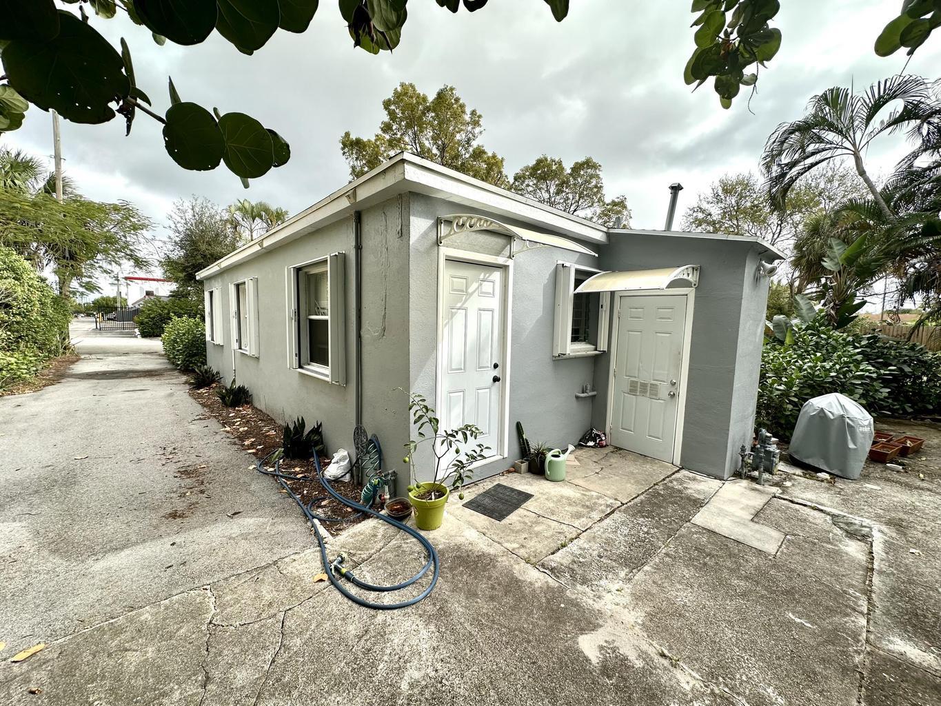 LAKE WORTH HEIGHTS - Residential Lease