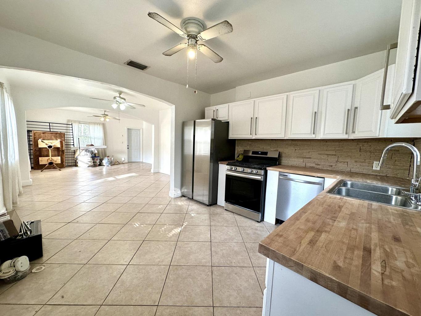 LAKE WORTH HEIGHTS - Residential Lease